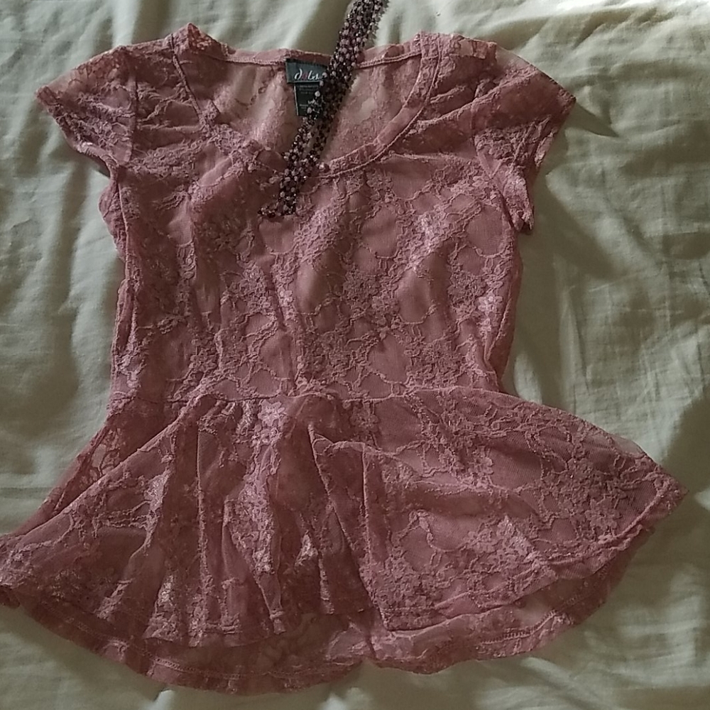 3 for $10 :Junior's - Short Sleev Dusty Rose Lace Peplum Top